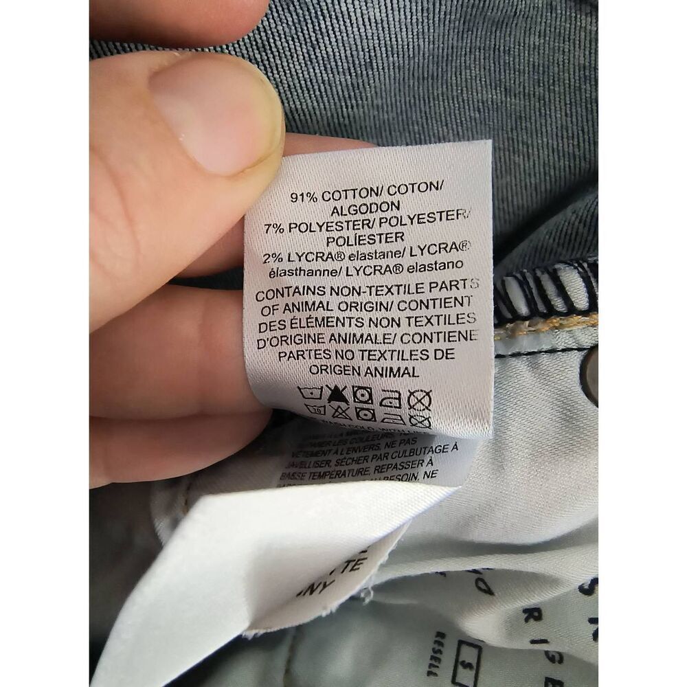 Lucky Brand High Rise Distressed Blue Jeans - Picture 10 of 11